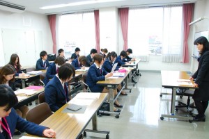 呉チーフによる国際課の業務説明