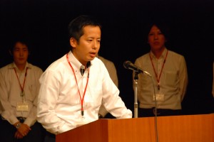 ミニミニ府中店　伊丹店長