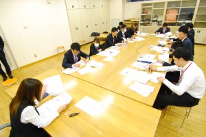 研修には様々な資料を用います。